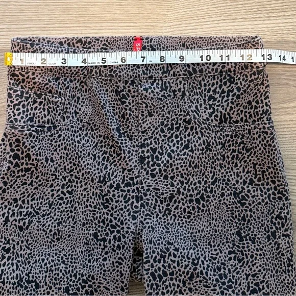 Spanx Ankle Jean-ish Leggings Desert Dot Gray Animal Print Women’s size Small - Picture 7 of 10